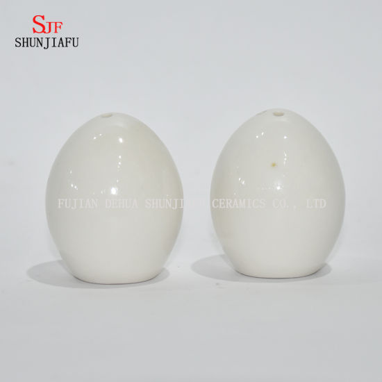 Forma de huevo con cesta de saleros y pimenteros - Salero