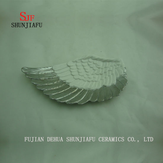 Plato de ángel con alas rotas / plato de cerámica