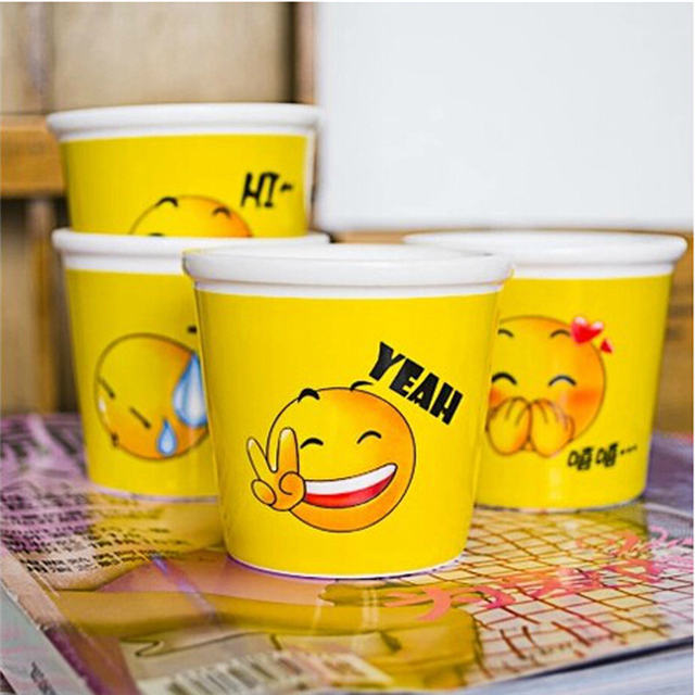 Todo tipo de expresiones Diseño 3D Cerámica Helado Copa